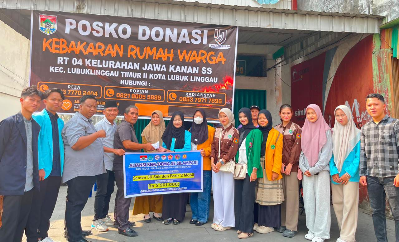 Buktikan Kepedulian, Aliansi BEM/DEMA Se Silampari Salurkan Bantuan Korban Rumah Kebakaran